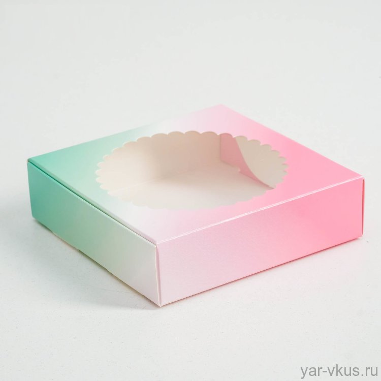 Коробка для печенья и пряников 115*115*30 мм розово-зеленая с окном